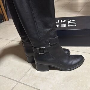 Naturalizer Dane Black Leather Heeled Boots